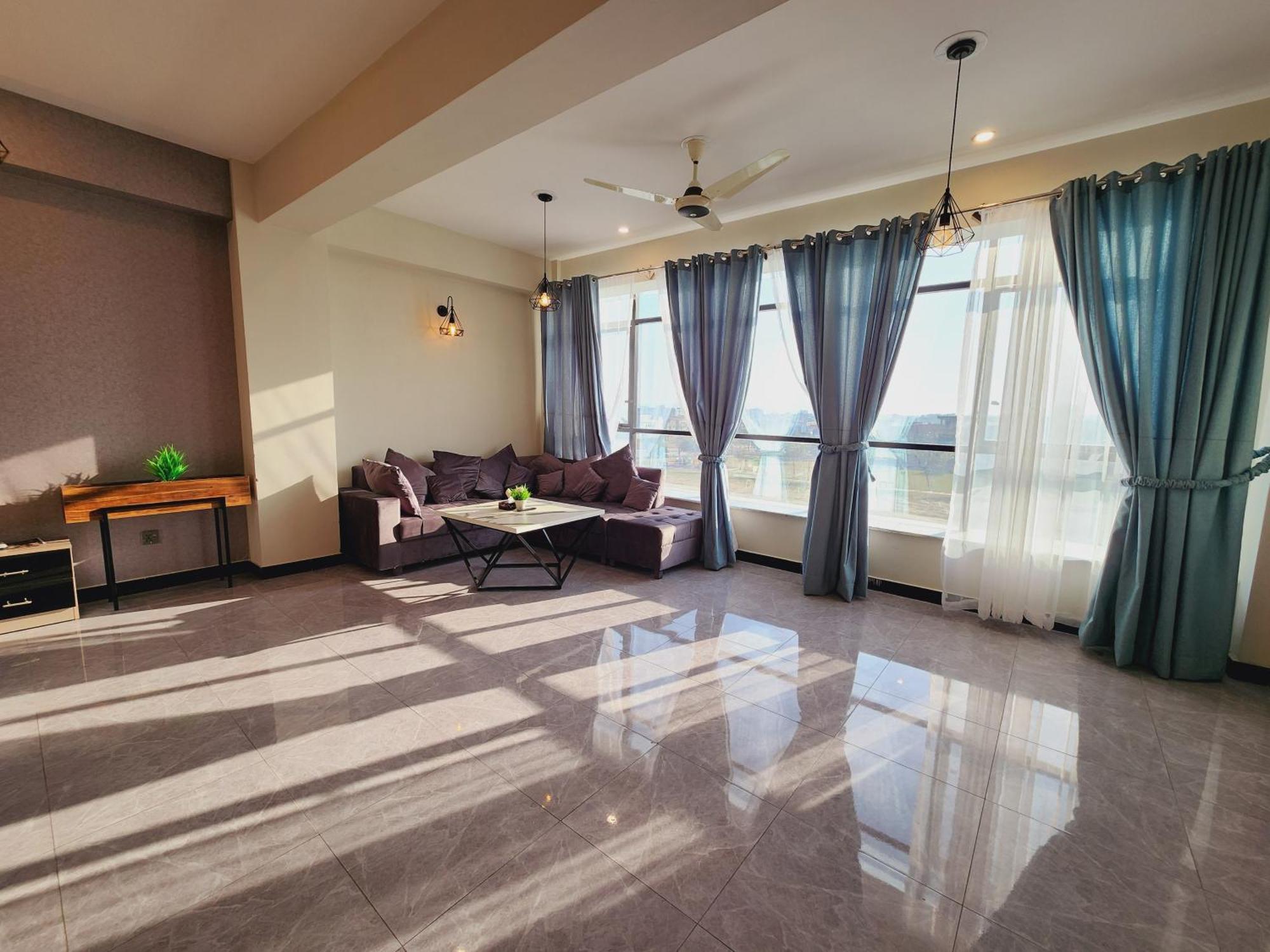 Motorway Majesty Suites Islamabad - Near Islamabad International Airport And Motorway Exterior foto