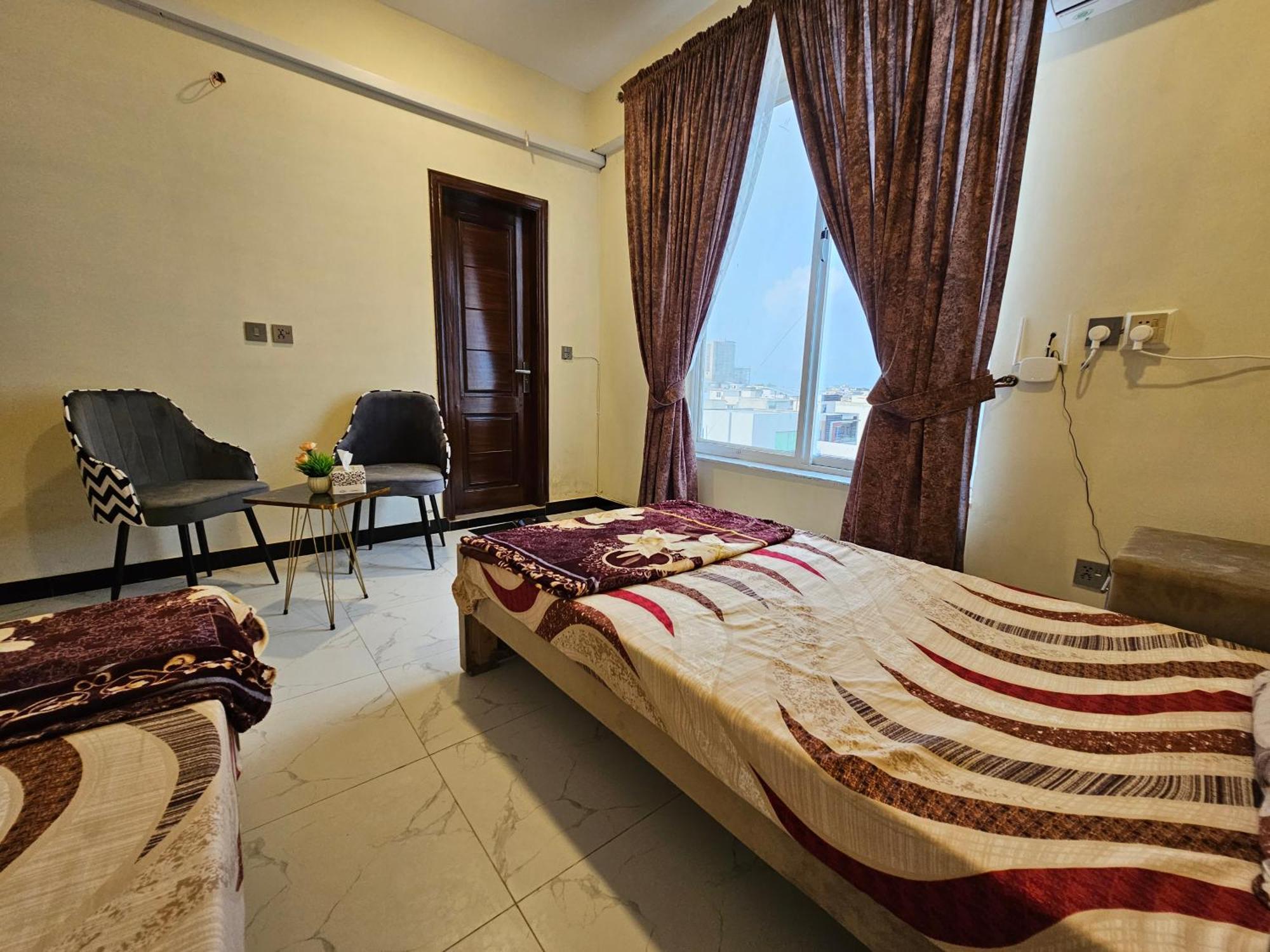 Motorway Majesty Suites Islamabad - Near Islamabad International Airport And Motorway Exterior foto