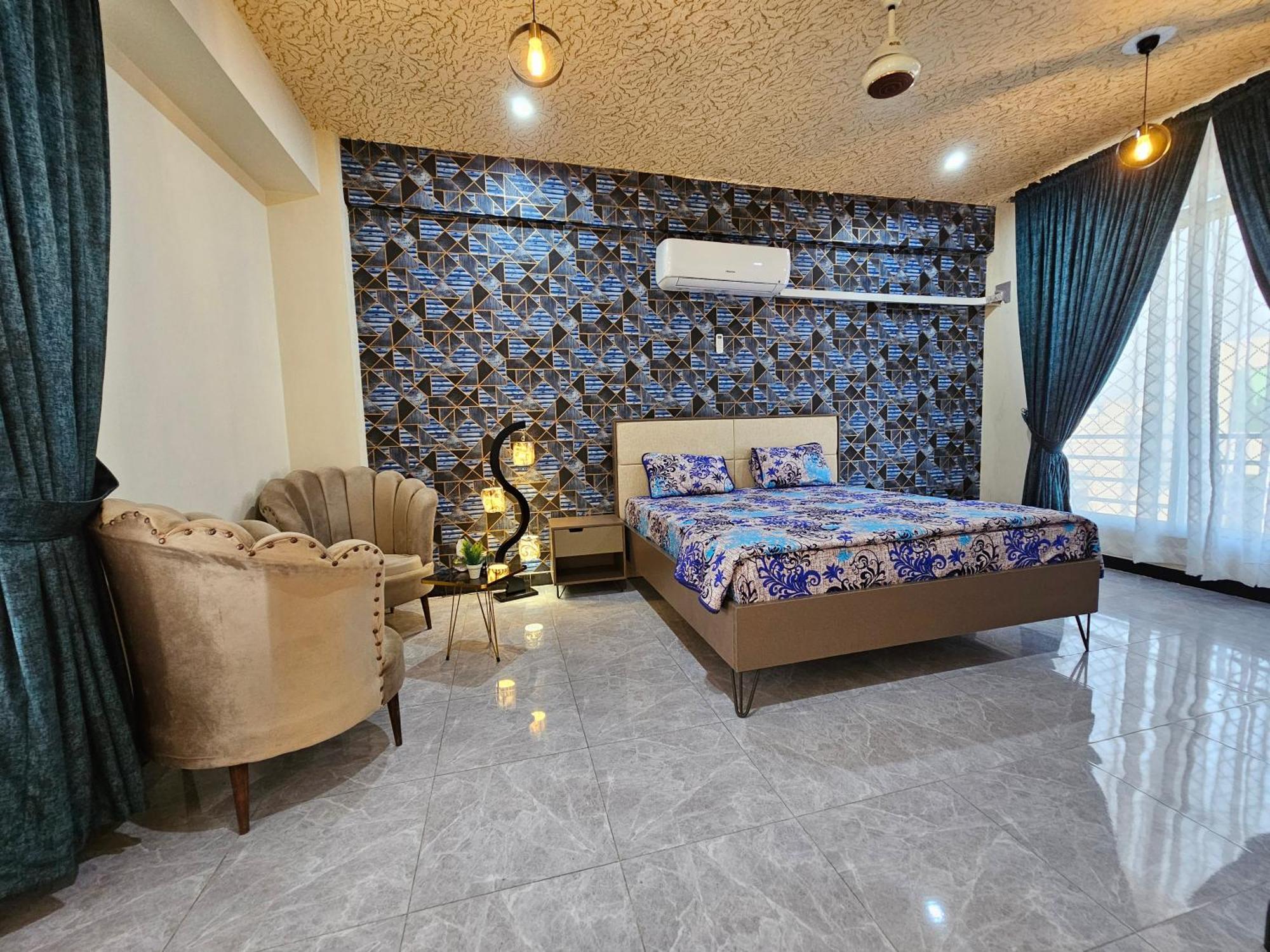 Motorway Majesty Suites Islamabad - Near Islamabad International Airport And Motorway Habitación foto
