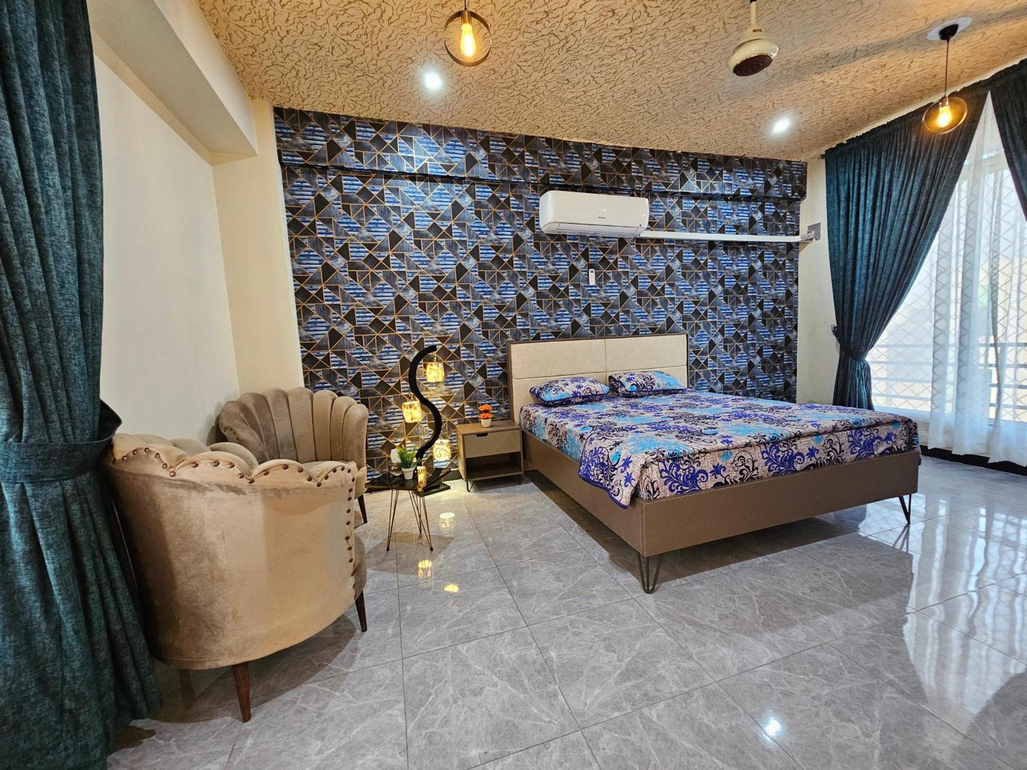 Motorway Majesty Suites Islamabad - Near Islamabad International Airport And Motorway Habitación foto